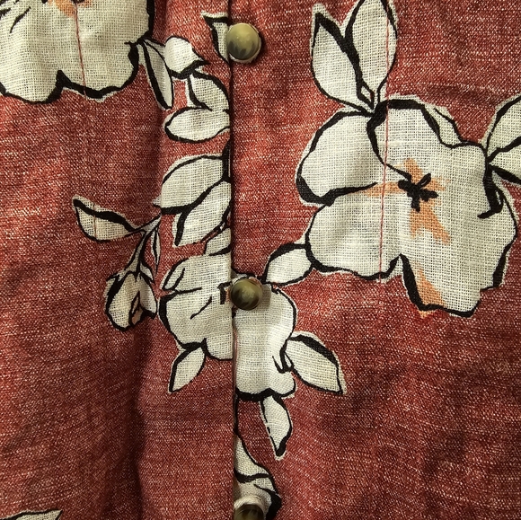 Reitmans Loose Fitting Button Up | Size Medium | Linen - Picture 3 of 7